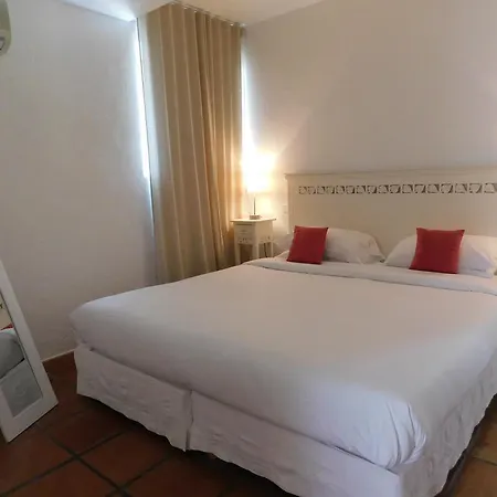 Les Santolines Hotel